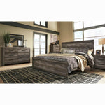 Ashely Wynnlow Panel Bedroom Set B440.