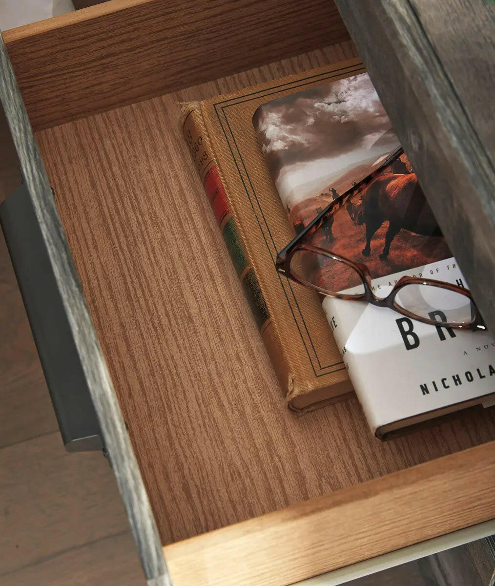 Ashely Wynnlow Panel Bedroom Set B440.