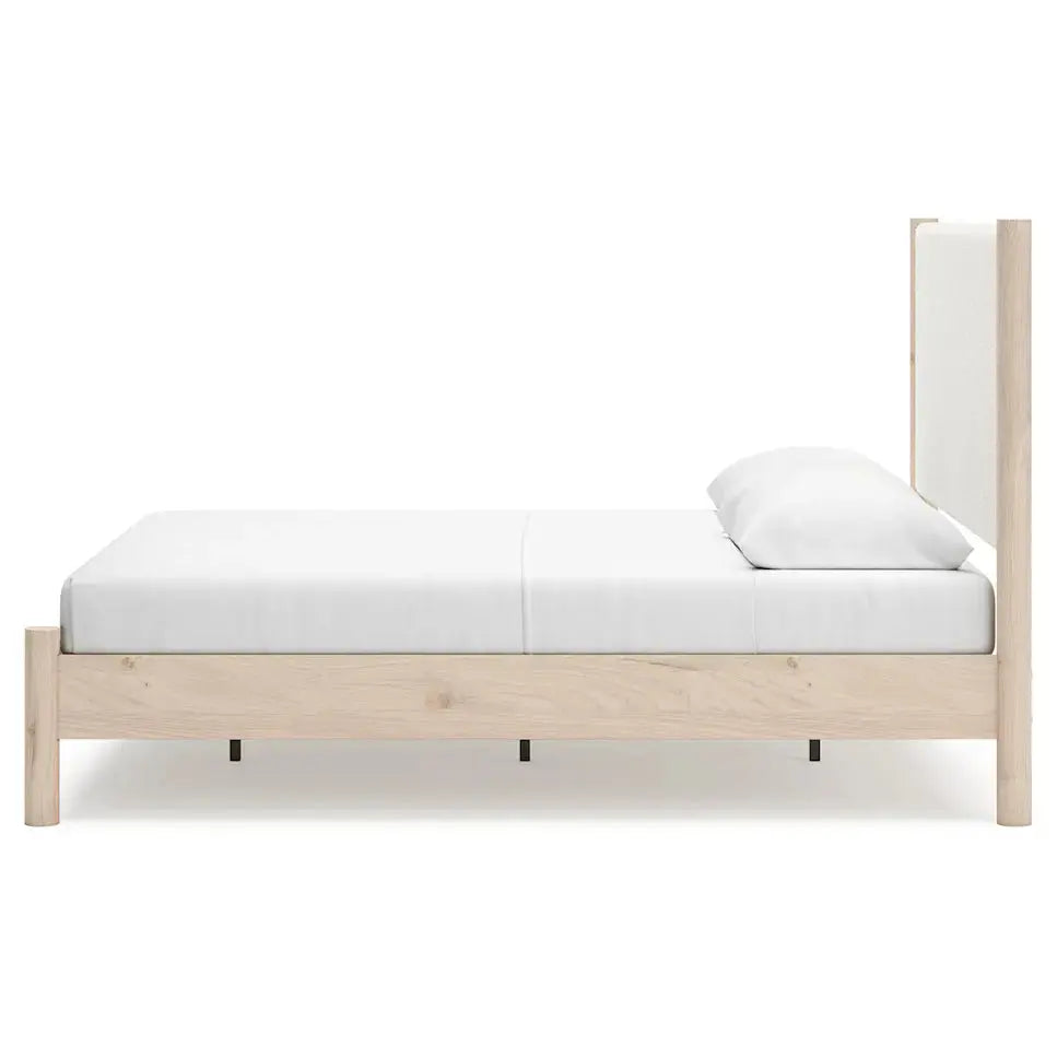 Ashley Cadmori Panel Bed B2615.