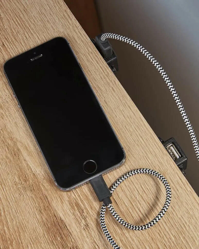 Ashley Hyanna Nightstand B1050.