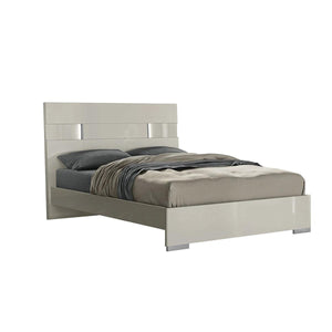 Latina Bed