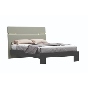 Skylar Bedroom Set in Grey